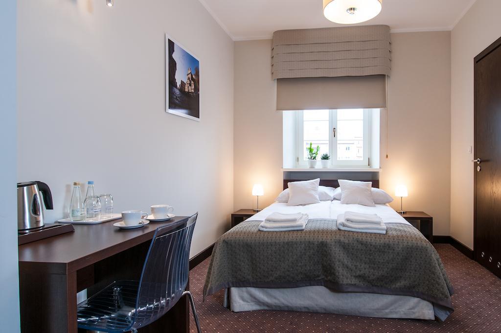 B&B Wieniawa Parking I Sniadanie W Cenie! Breakfast And Parking Included! Leszno  Phòng bức ảnh