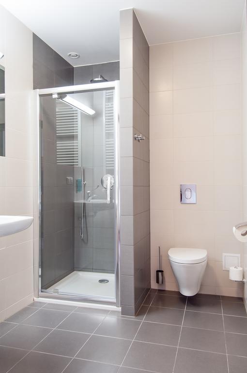 B&B Wieniawa Parking I Sniadanie W Cenie! Breakfast And Parking Included! Leszno  Phòng bức ảnh