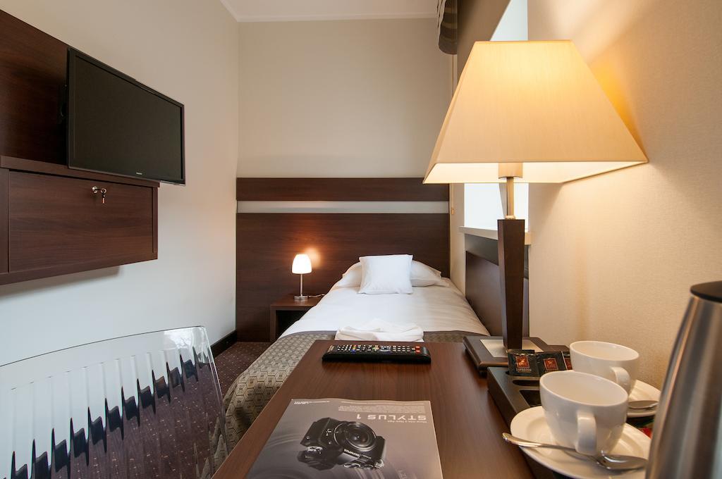 B&B Wieniawa Parking I Sniadanie W Cenie! Breakfast And Parking Included! Leszno  Phòng bức ảnh
